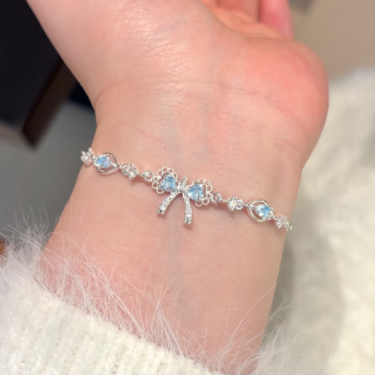 "Pink Serenade Bow Bracelet" Heart Zirconia Bracelet
